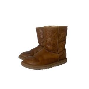 UGG Women's Chestnut Lasercut Mid Calf Boots Size 5